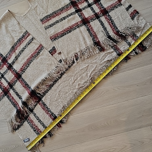 Roots Canada Cozycore Cape Poncho Wearable Blanket Sweater One Size - Picture 9 of 11